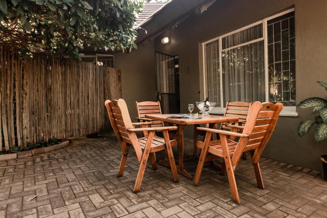 Selati 103 Guest Cottages マレラネ エクステリア 写真