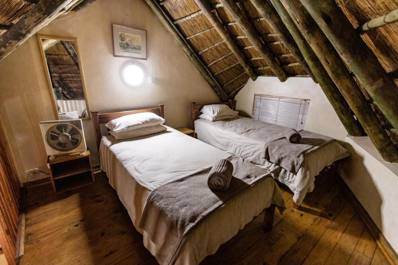 Selati 103 Guest Cottages マレラネ エクステリア 写真