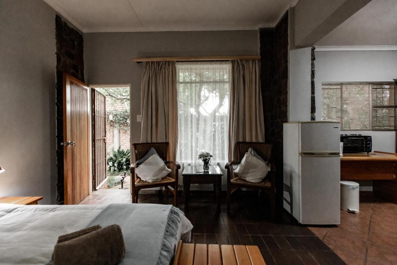 Selati 103 Guest Cottages マレラネ エクステリア 写真