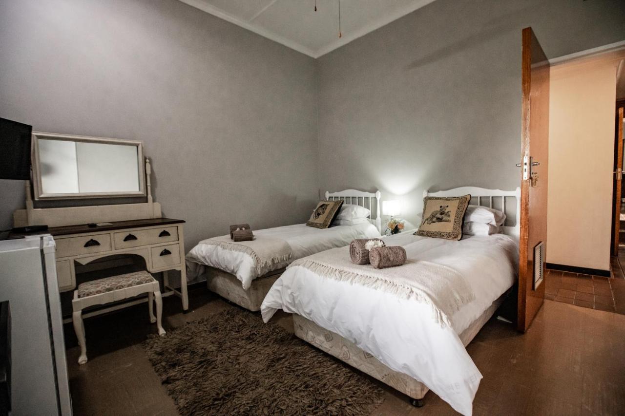 Selati 103 Guest Cottages マレラネ エクステリア 写真